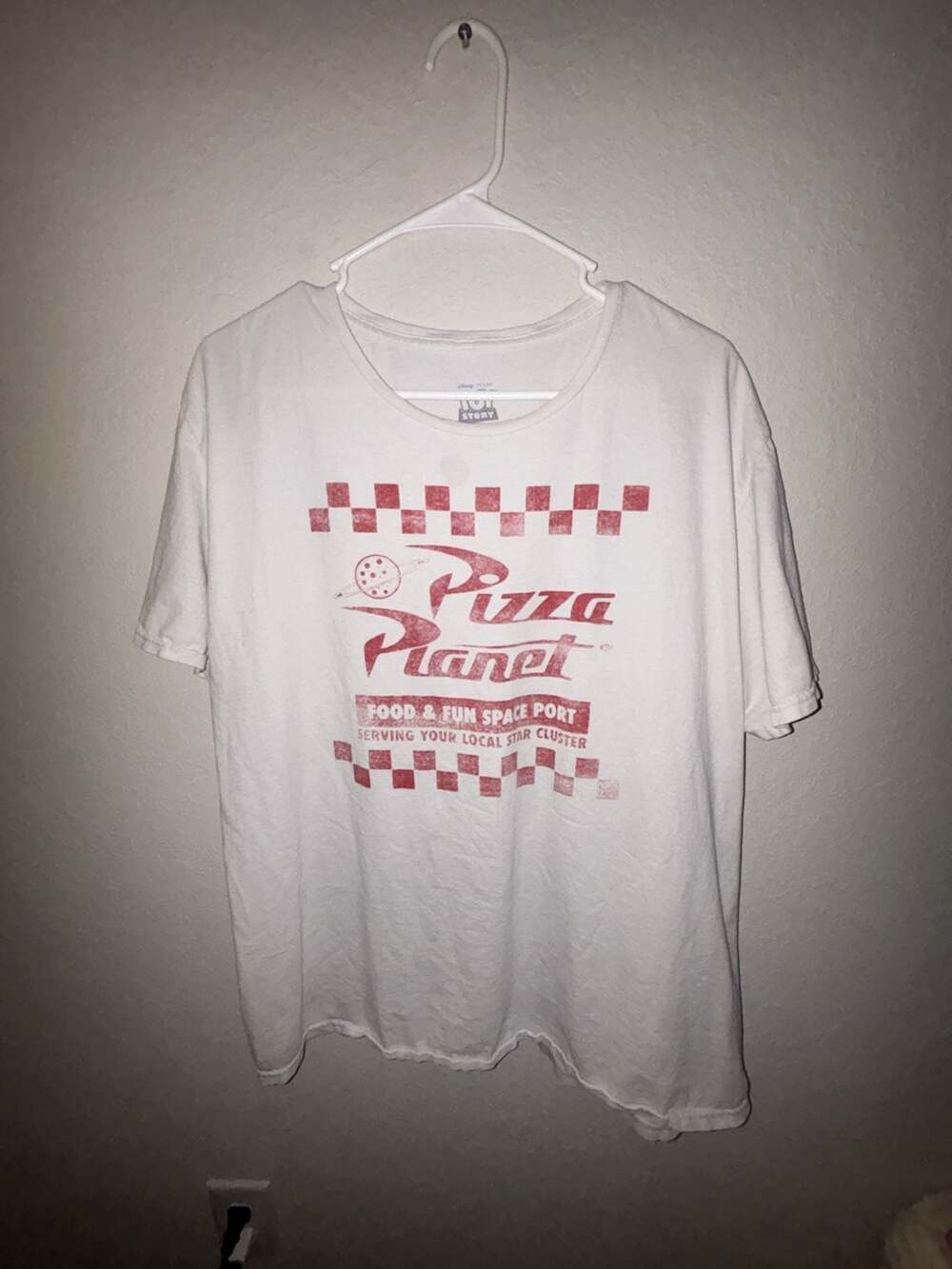 Disney Pixar Toy Story Pizza Planet Take Out Logo Adult Mens Graphic T-Shirt XL - Picture 1 of 3
